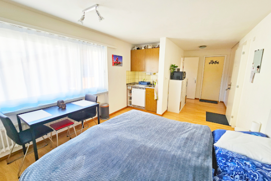 Room inside 4
